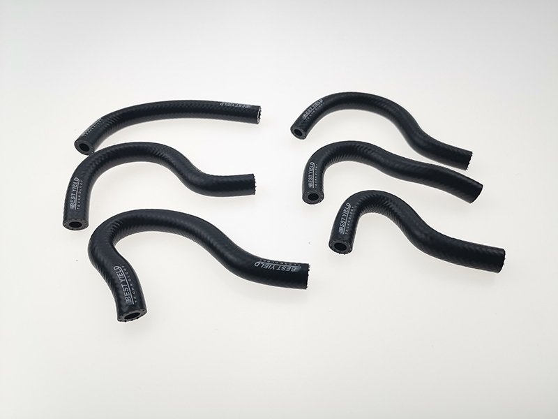 Cutting and forming process of special-shaped rubber tube